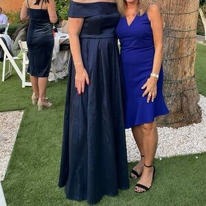 Women’s Blue Alex Evenings Short Sleeve Off the Shoulder Long Dress Gown - 10